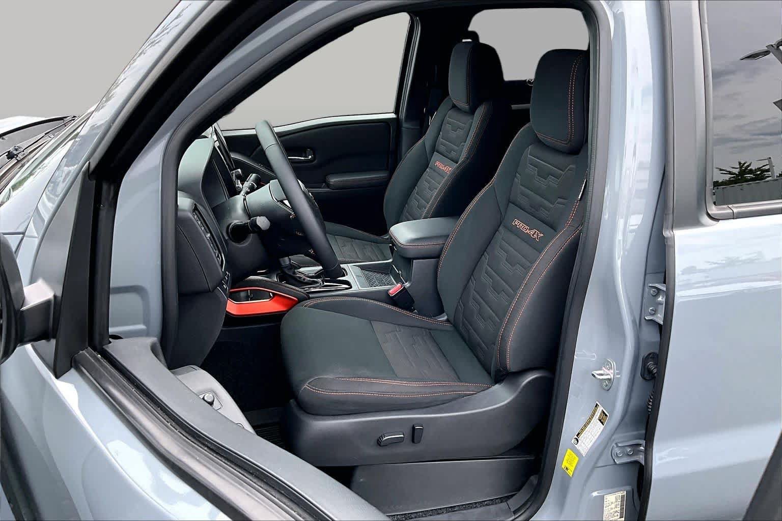 Used 2022 Nissan Frontier PRO-4X AWD/4WD image 8