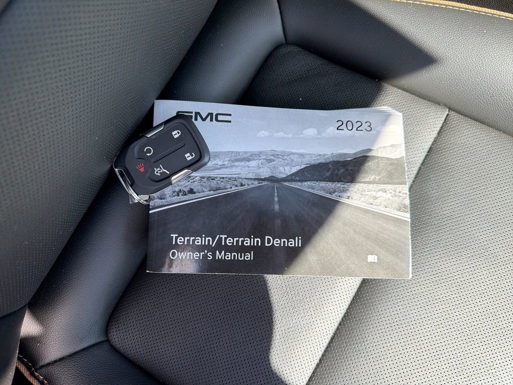 Used 2023 GMC Terrain AT4 image 42