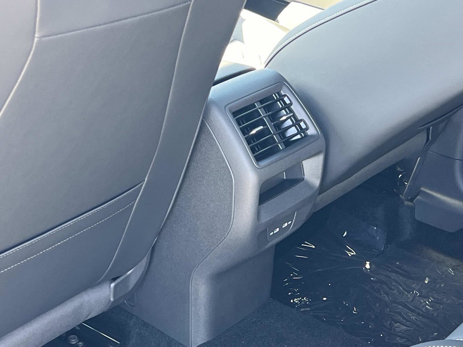 New 2026 Volkswagen Tiguan SE R-Line image 23