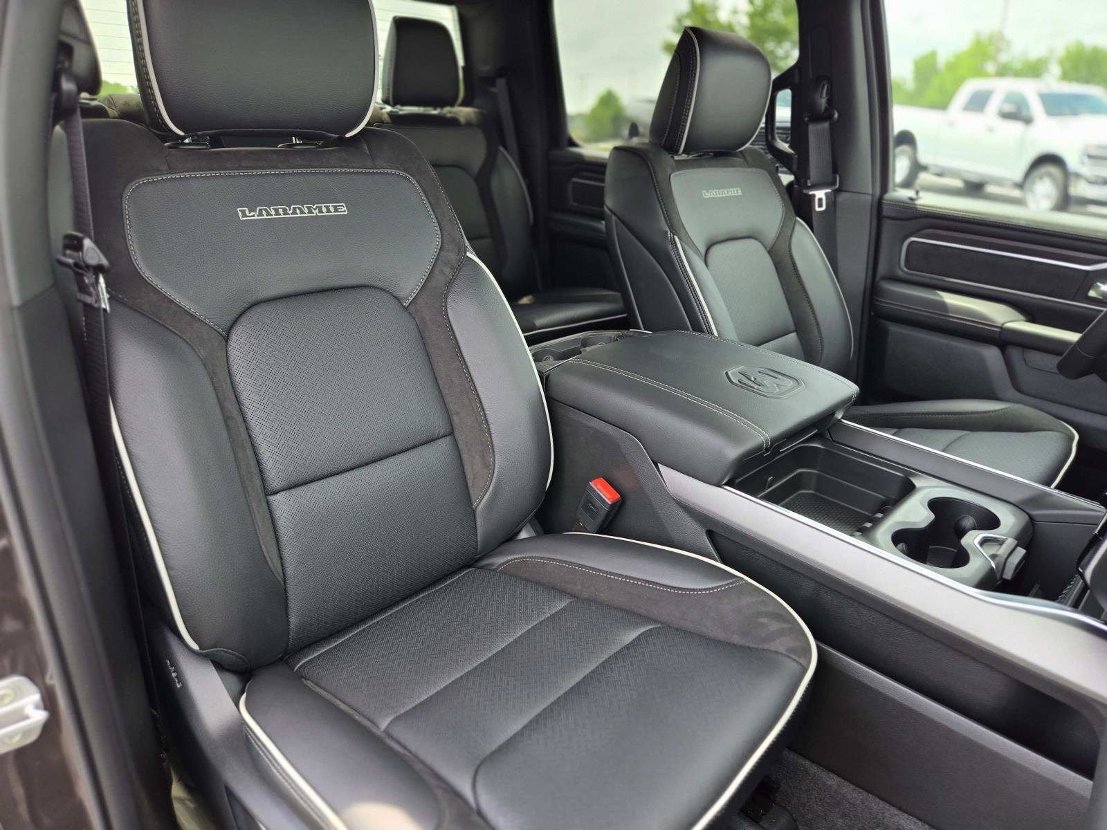 New 2026 RAM 1500 Laramie w/ Night Edition image 16