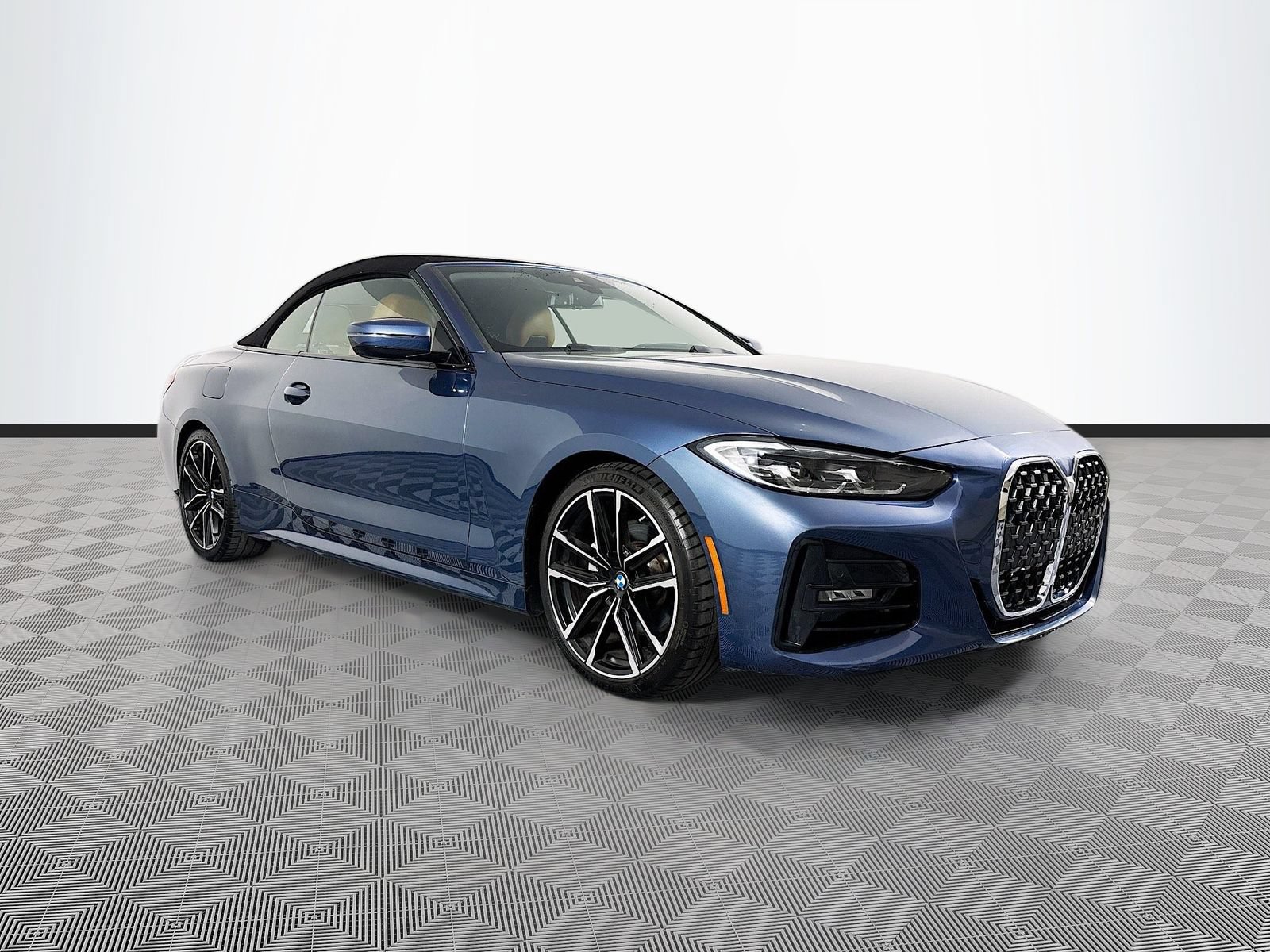 Used 2021 BMW 430i Convertible w/ M Sport Package RWD image 1