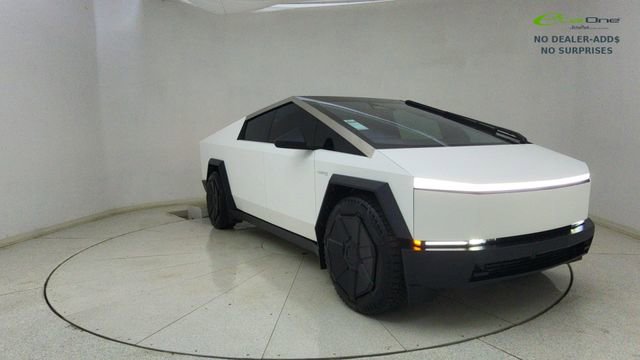 Used 2024 Tesla Cybertruck AWD Crew Cab image 61