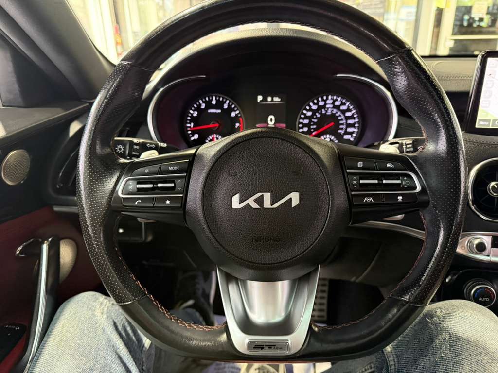 Used 2023 Kia Stinger GT-Line w/ Sun & Sound Package AWD/4WD image 11