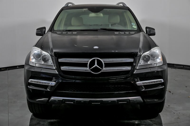 Used 2012 Mercedes-Benz GL 450 4MATIC image 4
