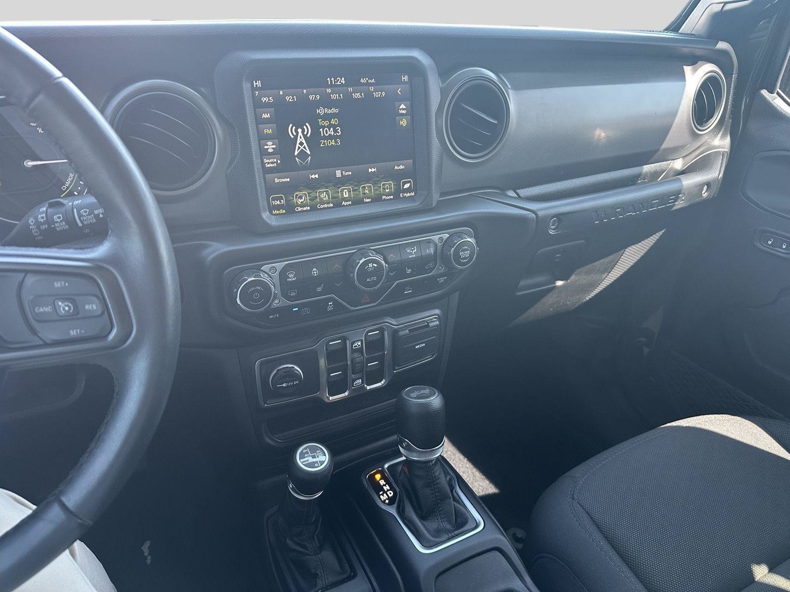 Used 2023 Jeep Wrangler Unlimited w/ Cold Weather Group AWD/4WD image 12