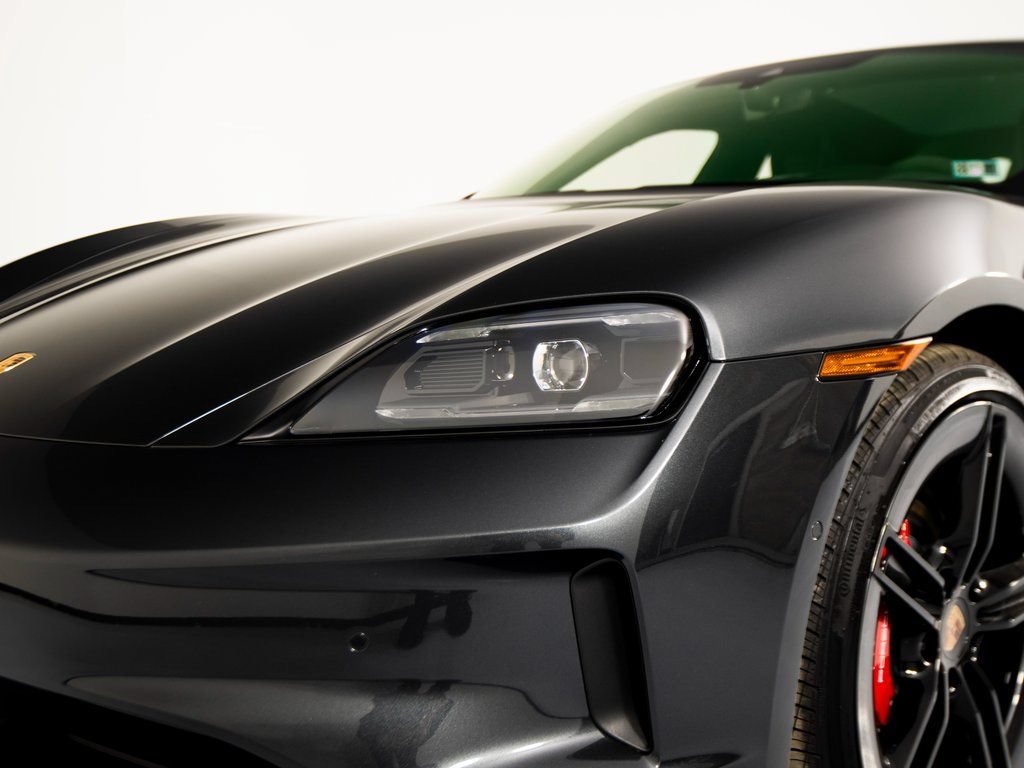 New 2026 Porsche Taycan 4S AWD/4WD image 35