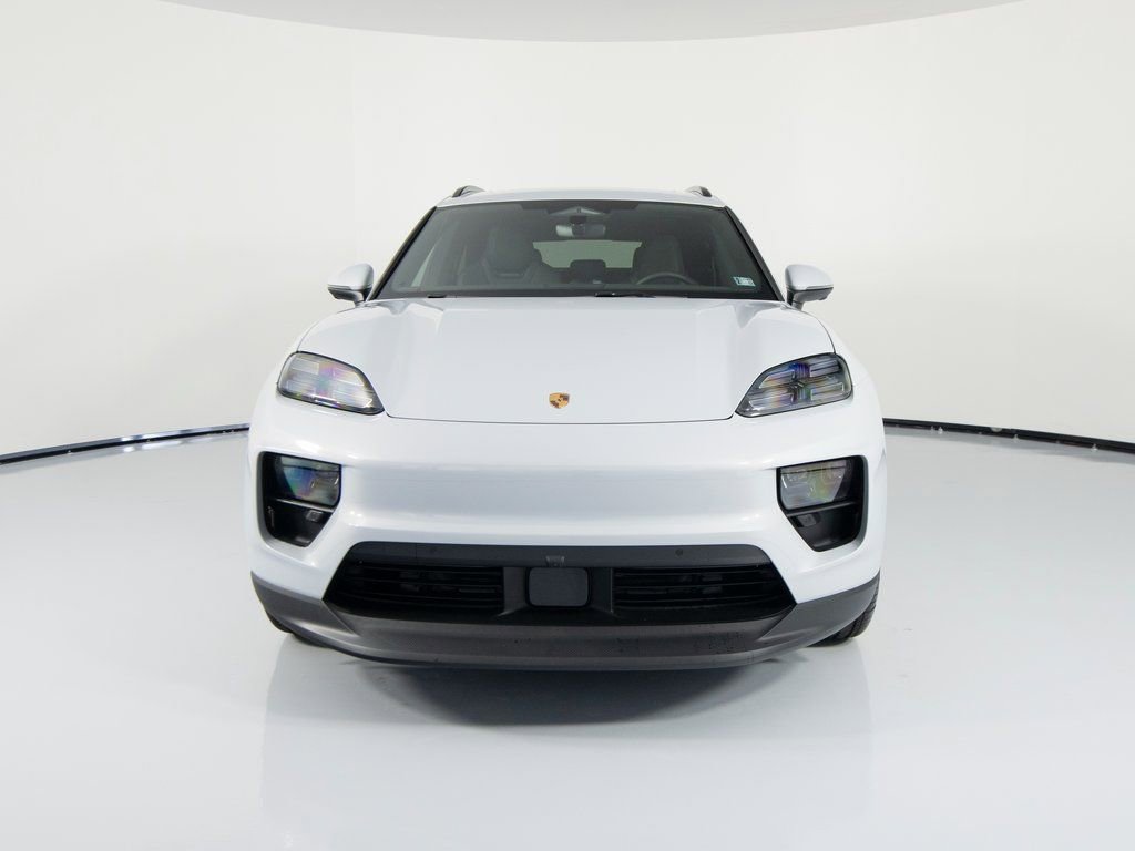 New 2026 Porsche Macan 4S Electric image 13