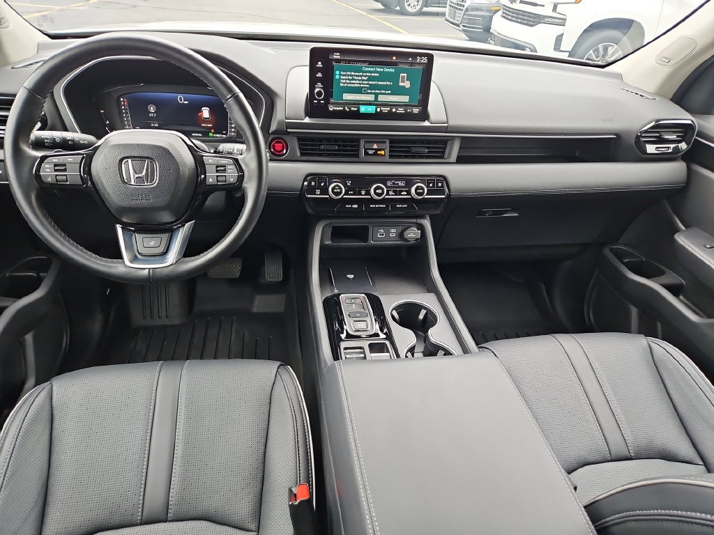Used 2024 Honda Pilot Elite image 12