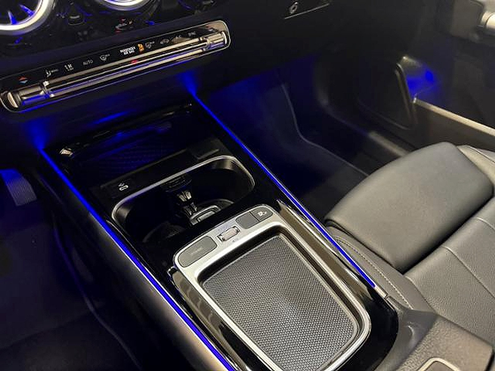 Used 2025 Mercedes-Benz GLA 250 image 16