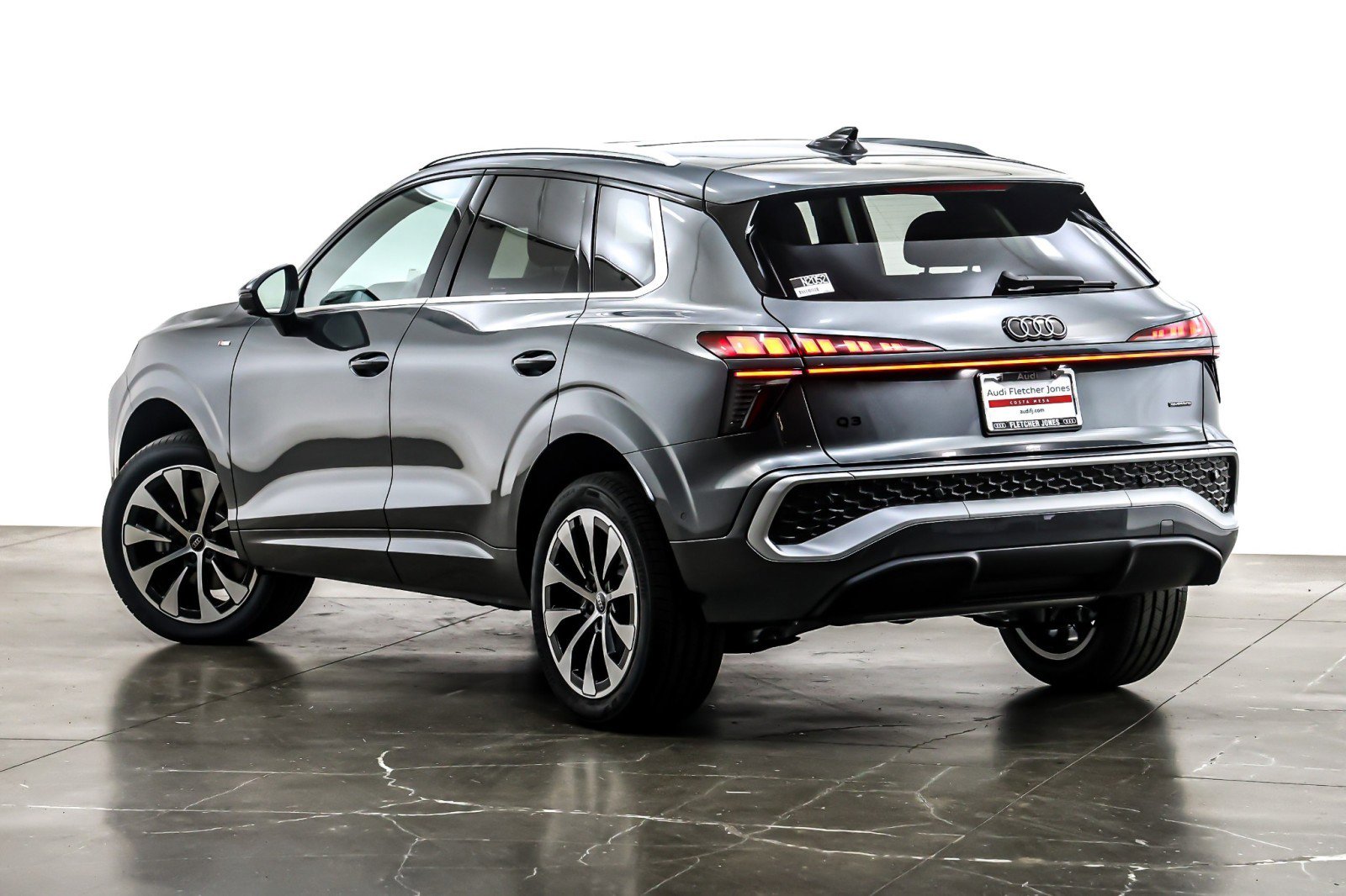 New 2026 Audi Q3 quattro 2.0T image 12