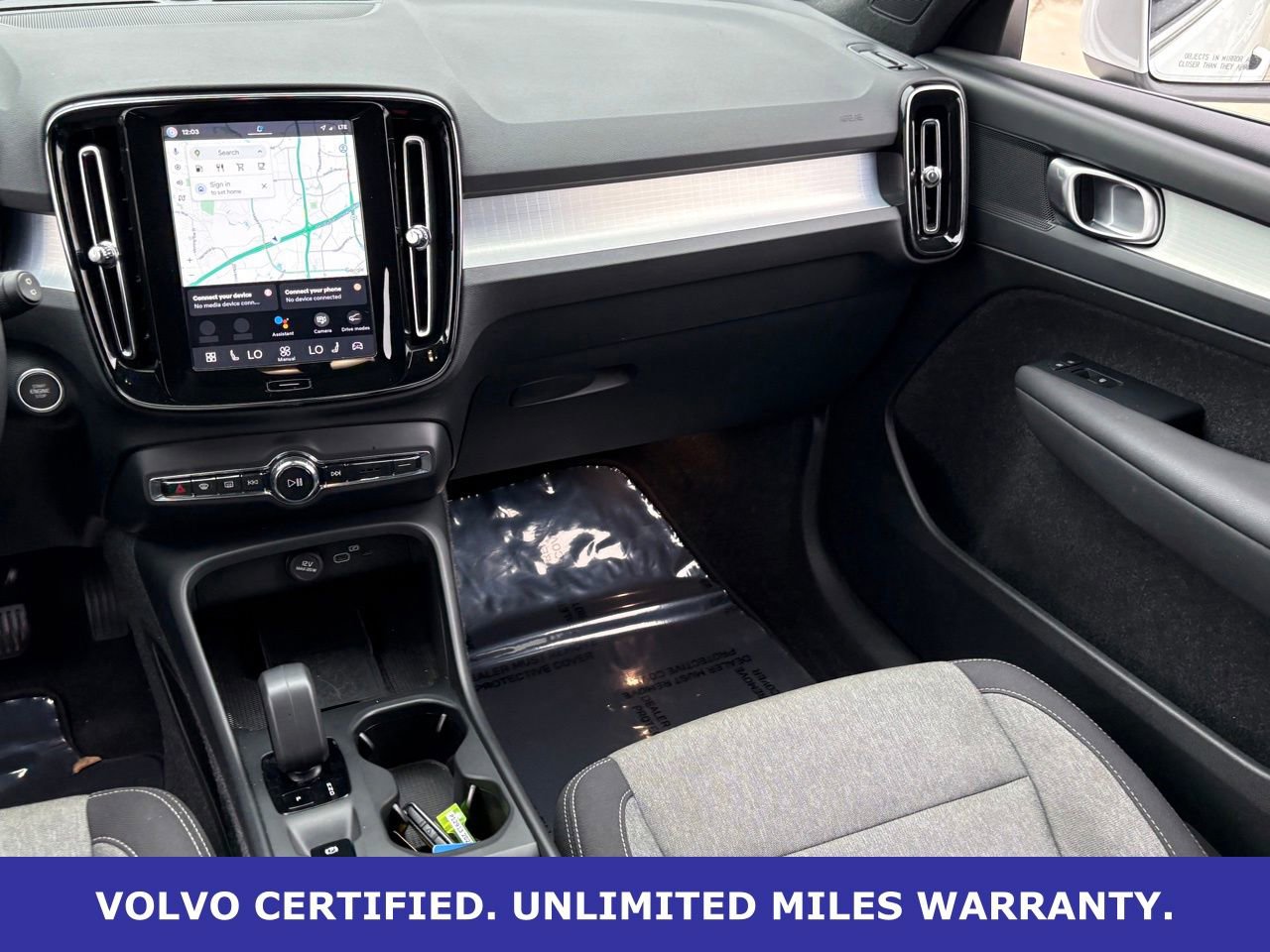 Certified 2025 Volvo XC40 B5 Core AWD/4WD image 15