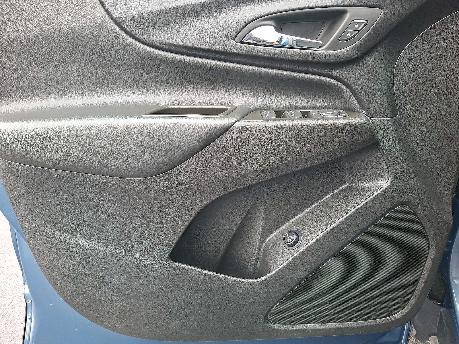 Used 2024 Chevrolet Equinox LT AWD/4WD image 12