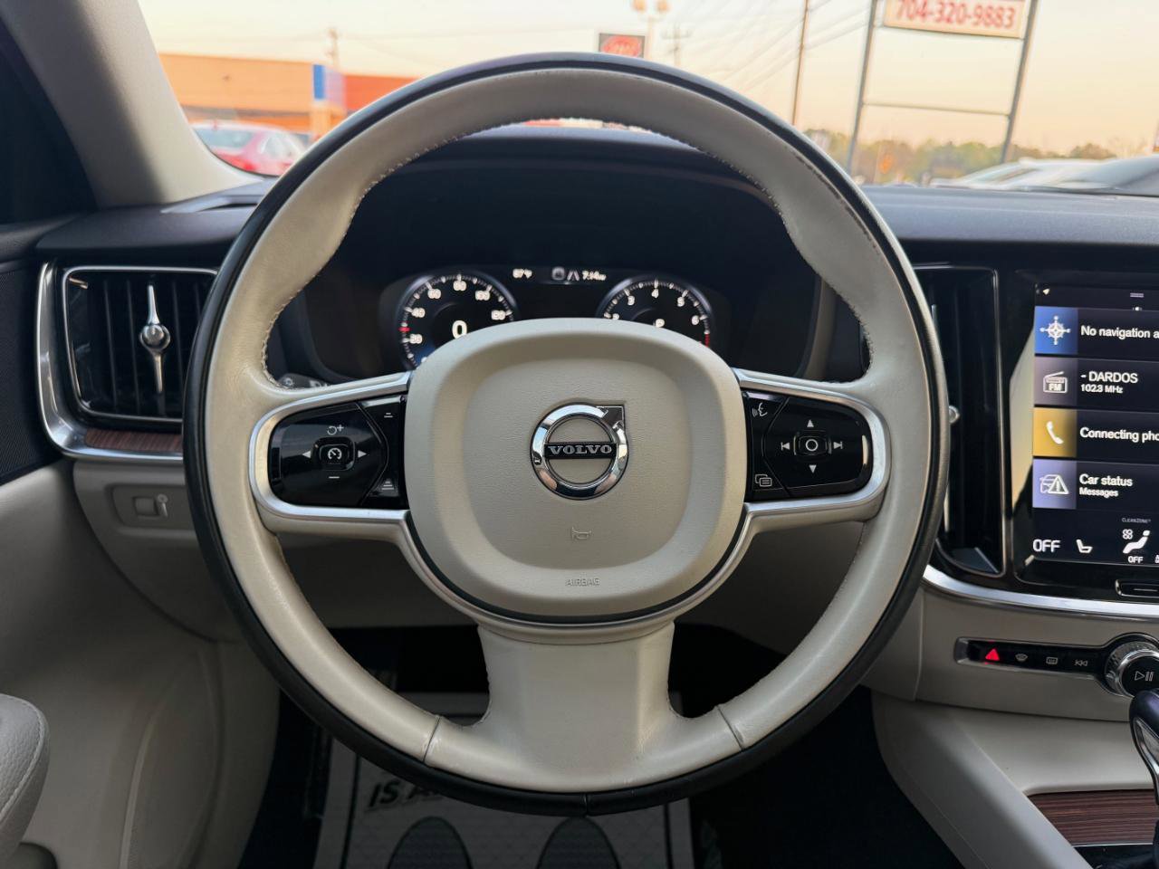 Used 2020 Volvo S60 T5 Momentum FWD image 14