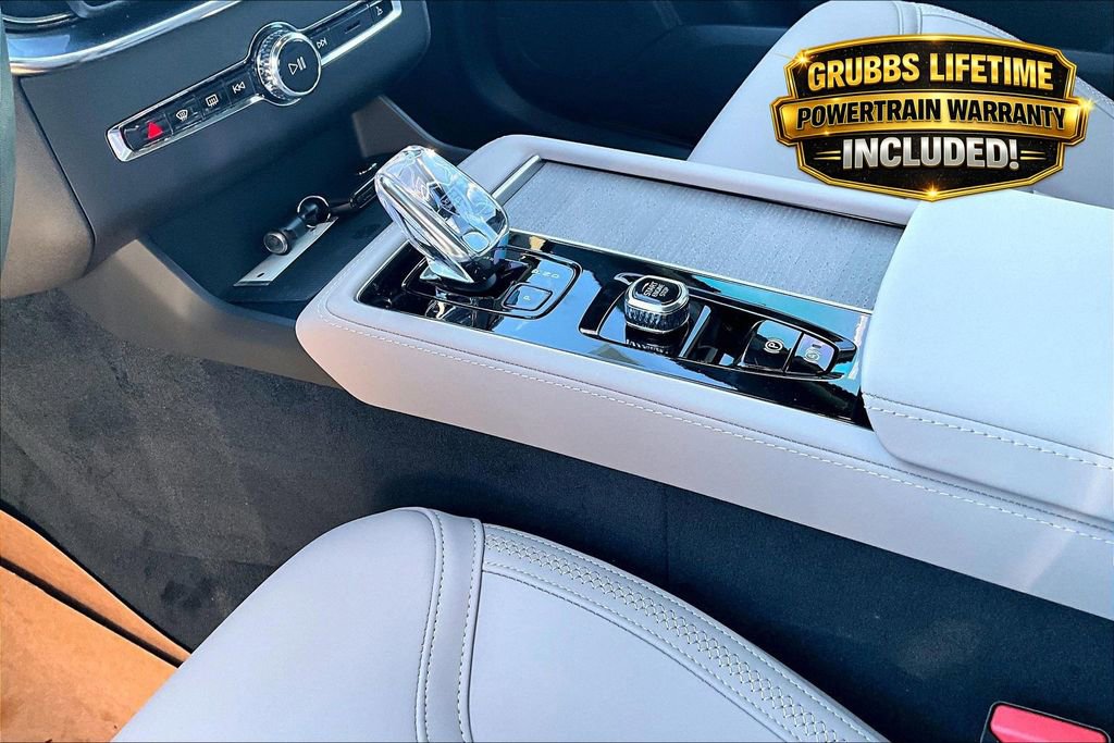 New 2026 Volvo XC90 B6 Core AWD/4WD image 29