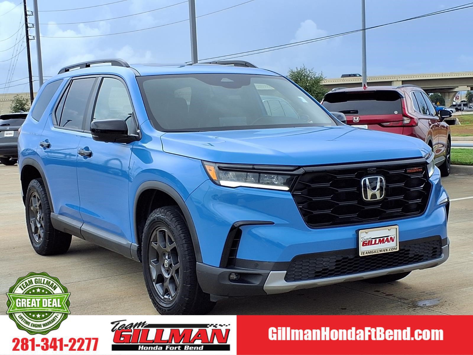 Used 2024 Honda Pilot TrailSport image 1