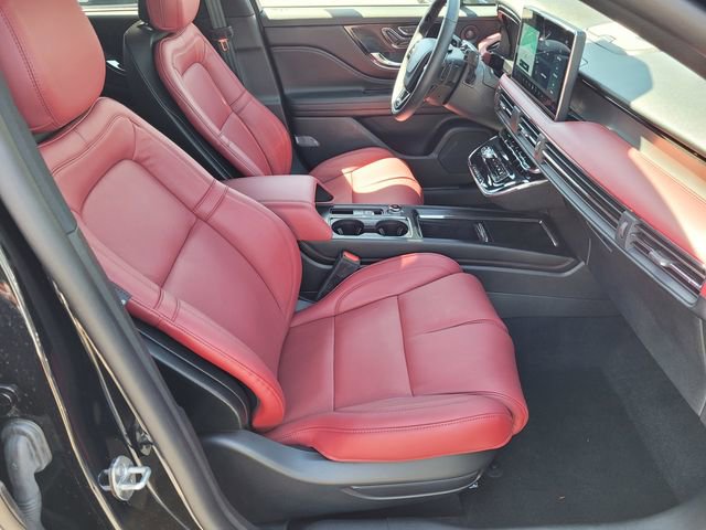 New 2025 Lincoln Corsair Grand Touring w/ Equipment Group 302A AWD/4WD image 15