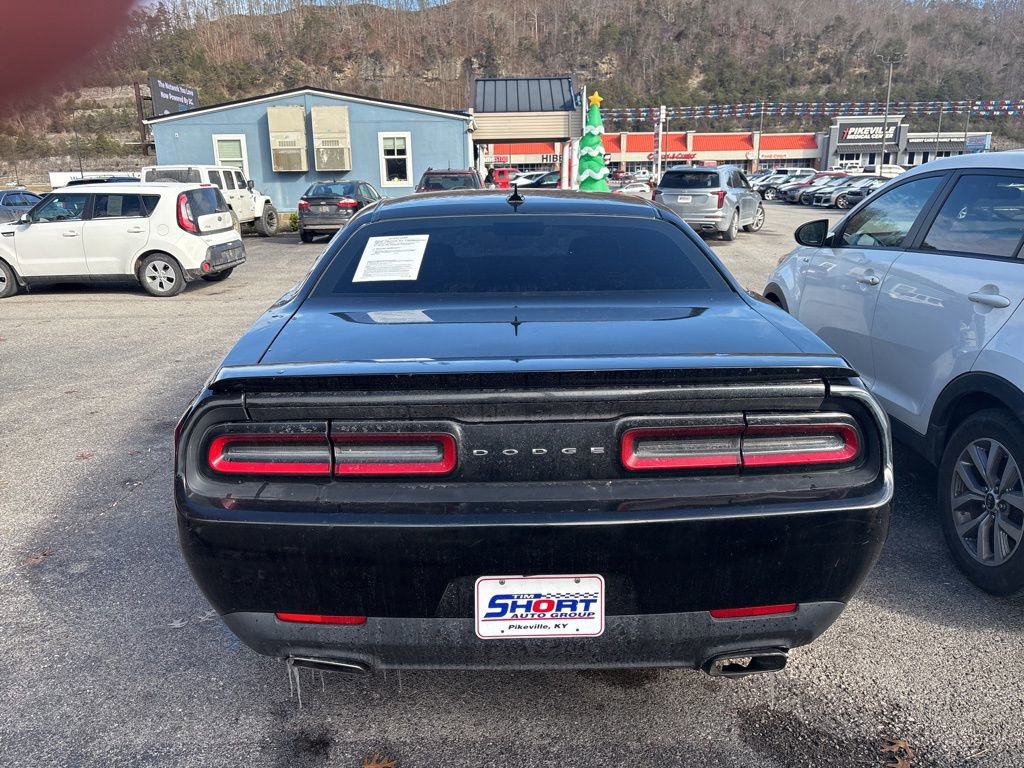 Used 2015 Dodge Challenger SXT w/ Super Sport Group (SS/T) image 5