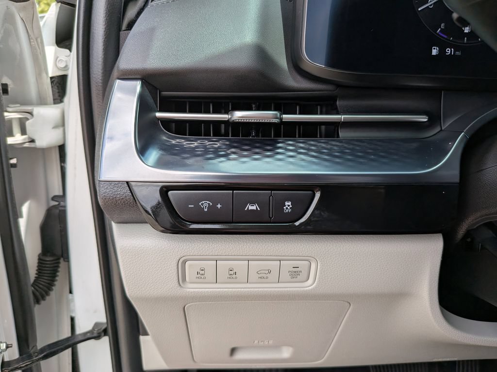 Certified 2024 Kia Carnival SX Prestige FWD image 30