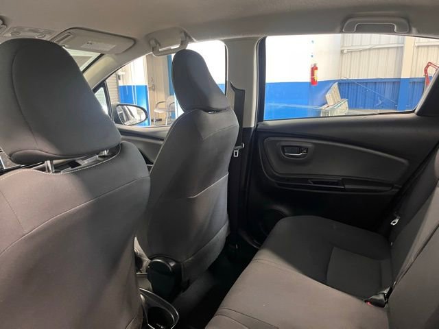 Used 2015 Toyota Yaris SE image 17