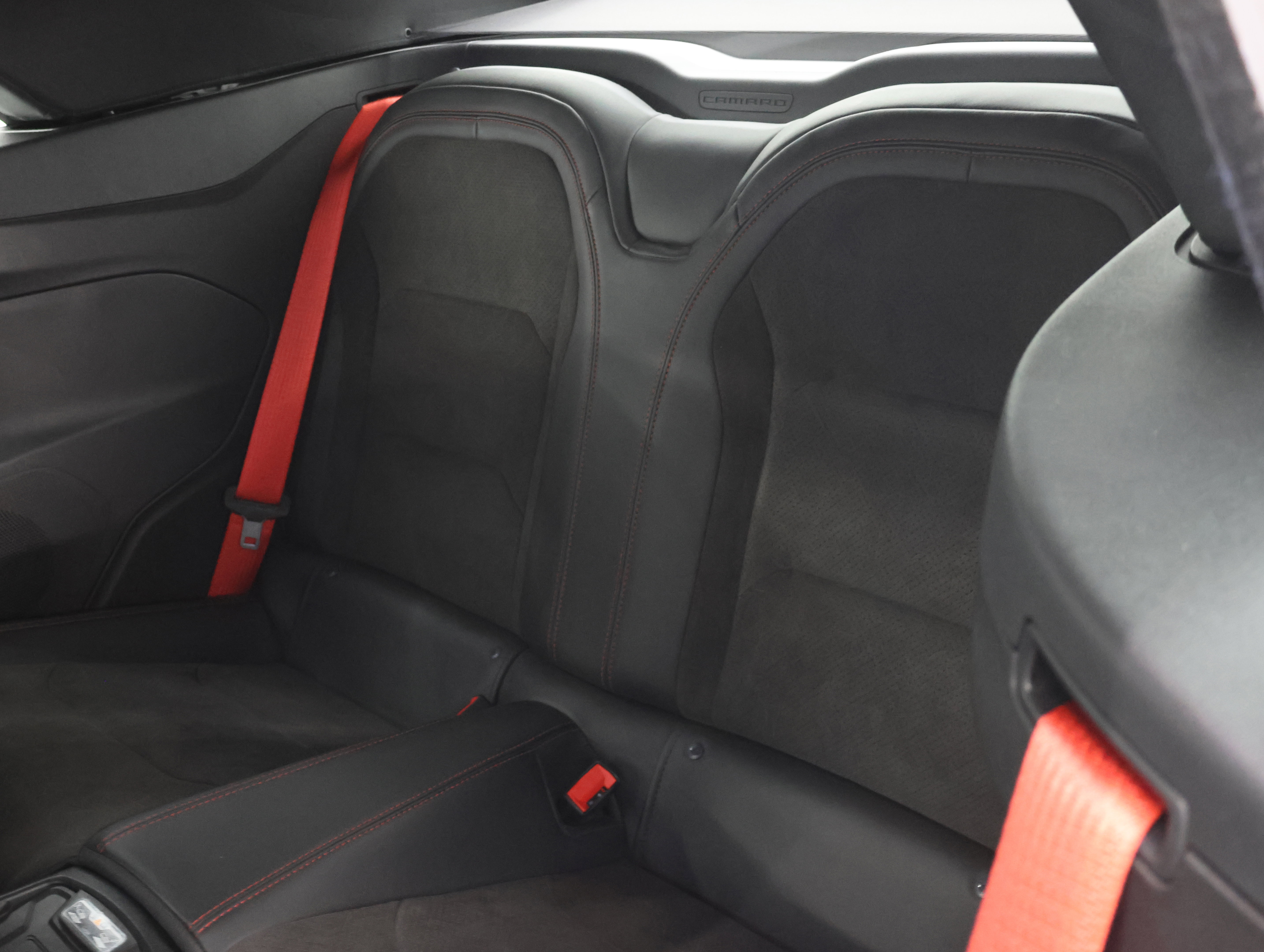 Used 2018 Chevrolet Camaro ZL1 RWD image 8