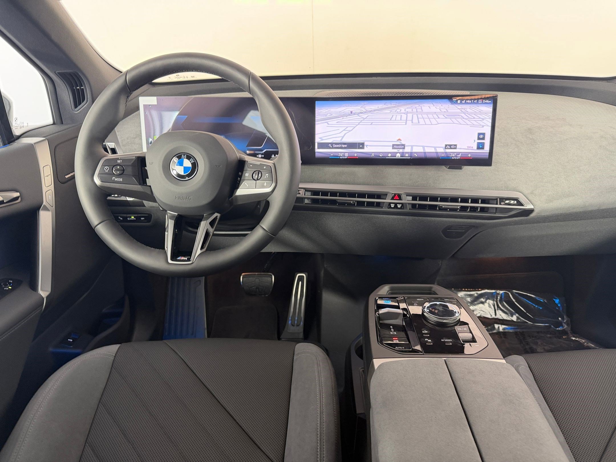 New 2026 BMW iX xDrive45 w/ M Sport Package AWD/4WD image 29