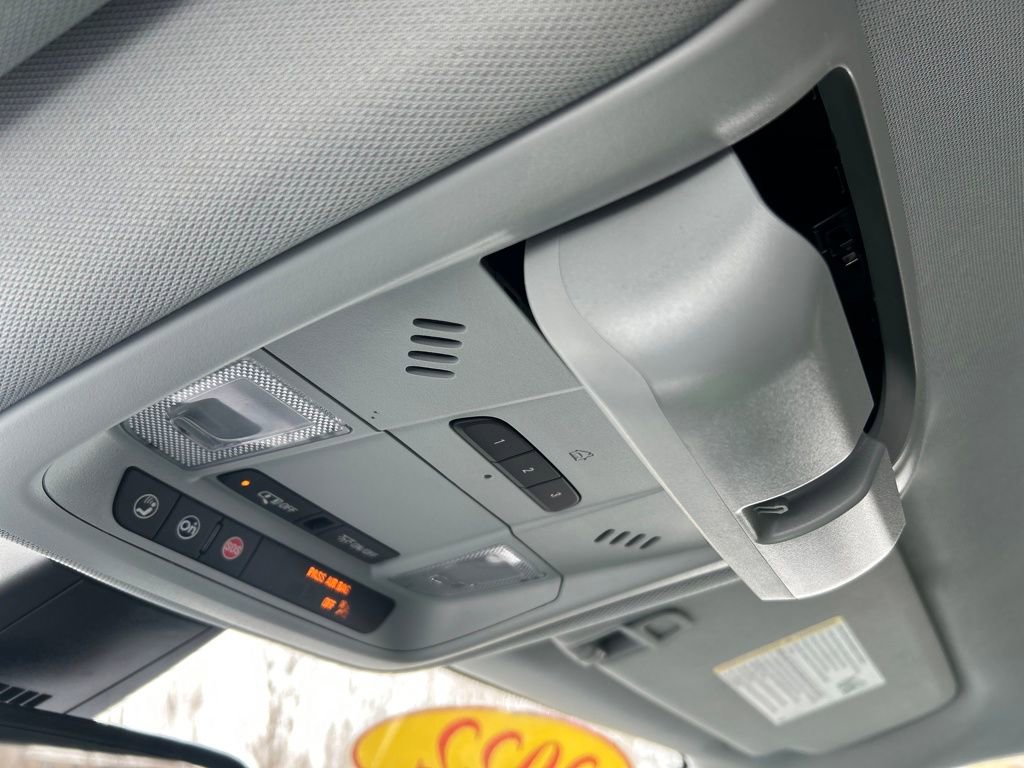 Used 2022 Chevrolet Blazer LT image 33