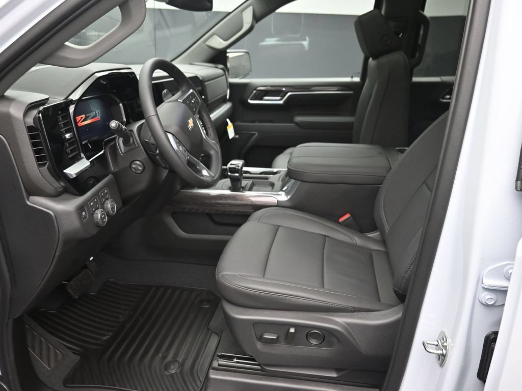 New 2026 Chevrolet Silverado 1500 LTZ w/ Z71 Off-Road Package AWD/4WD image 16