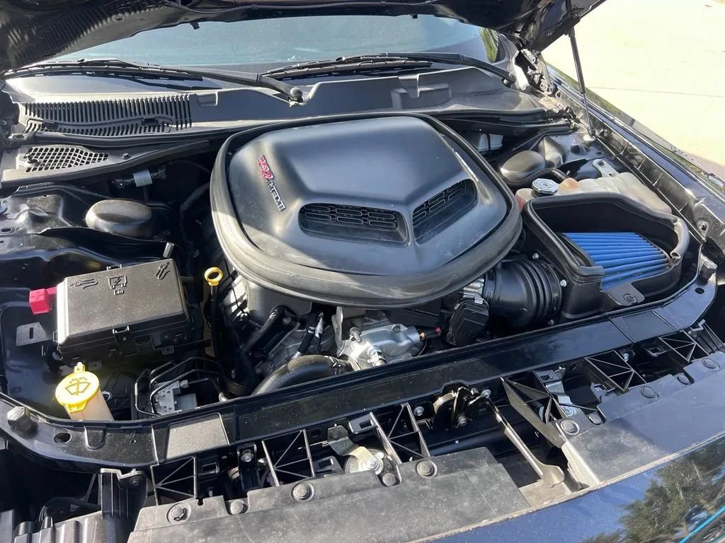 Used 2016 Dodge Challenger R/T Scat Pack RWD image 40