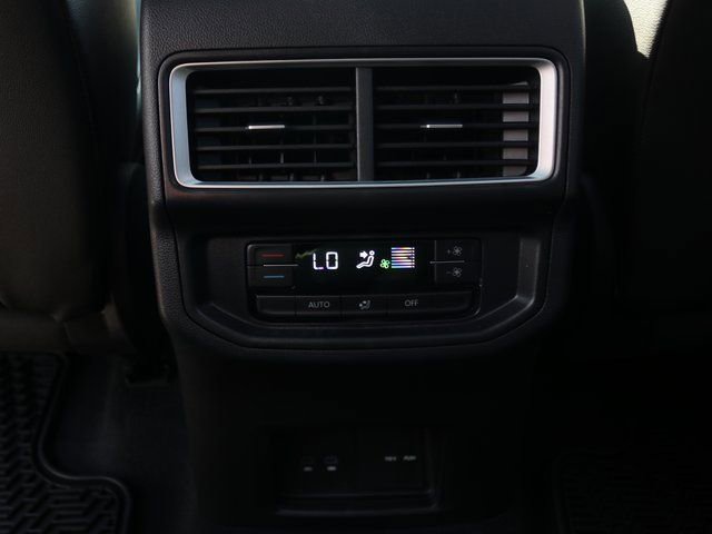 New 2026 Volkswagen Atlas SE image 28