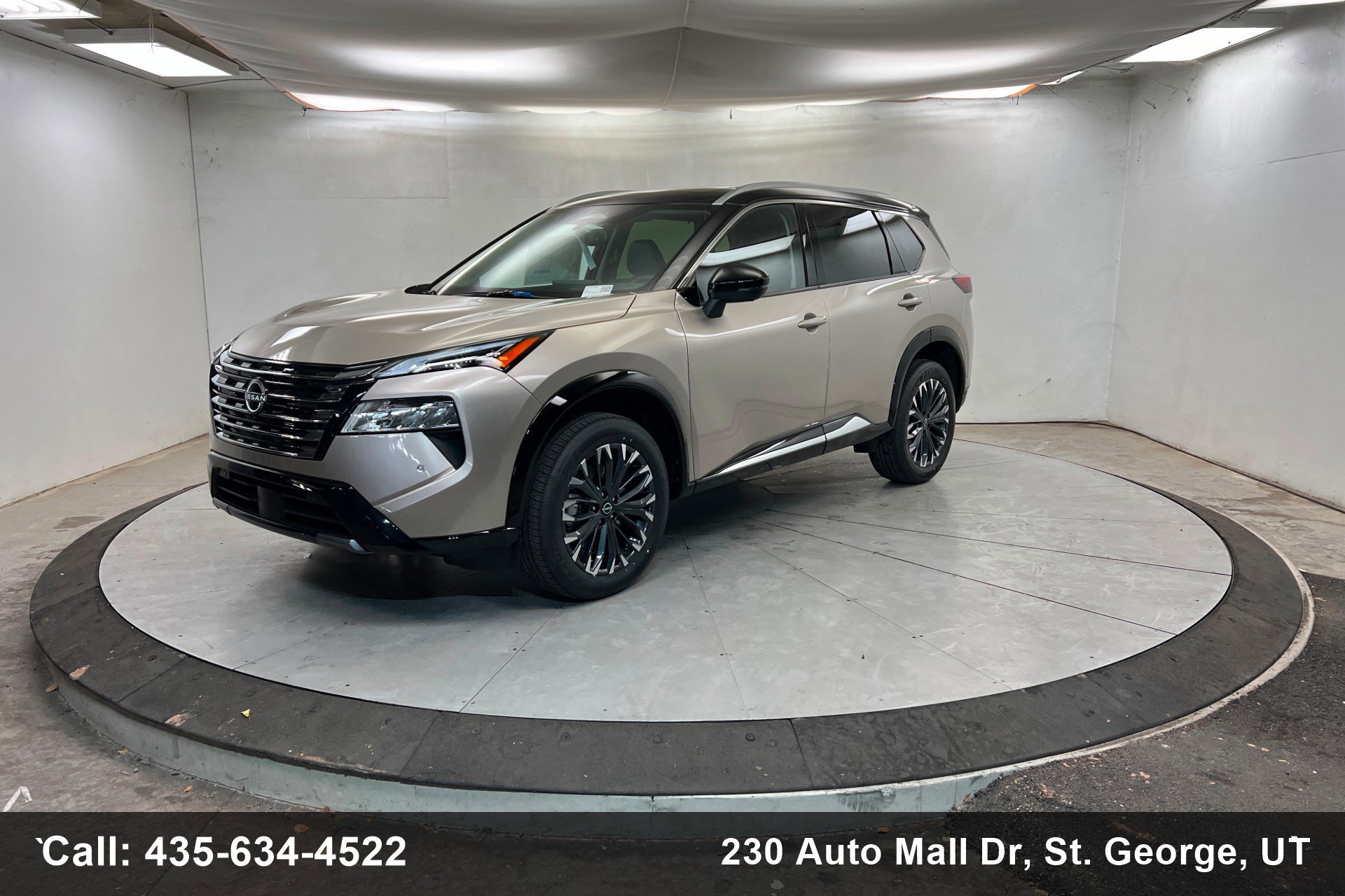 New 2026 Nissan Rogue Platinum w/ Tech Package