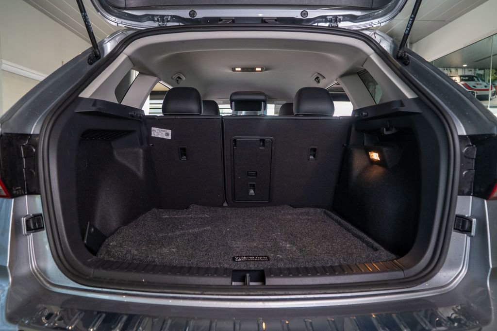 Used 2022 Volkswagen Taos SE image 29