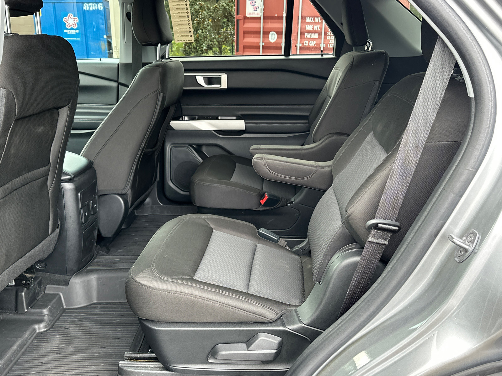 Used 2022 Ford Explorer XLT RWD image 18