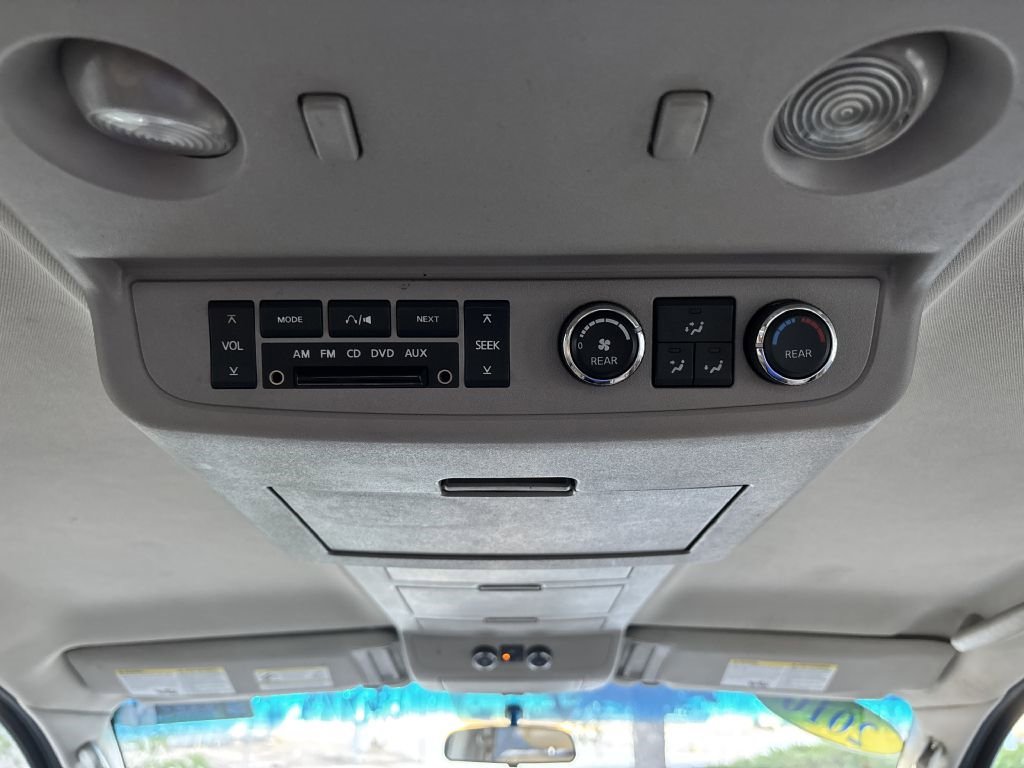 Used 2010 Nissan Armada SE image 17