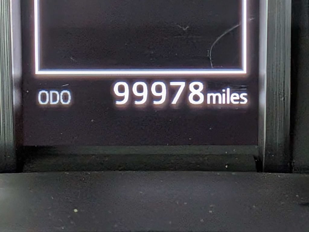 Used 2020 Toyota 4Runner Venture w/ Moonroof Package AWD/4WD image 27