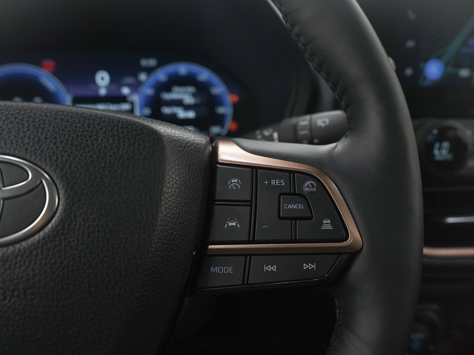 Used 2025 Toyota Grand Highlander AWD Hybrid image 28