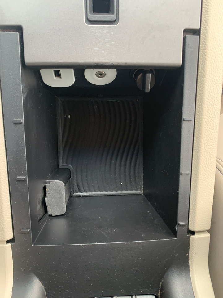 Used 2010 Ford Taurus SEL image 15