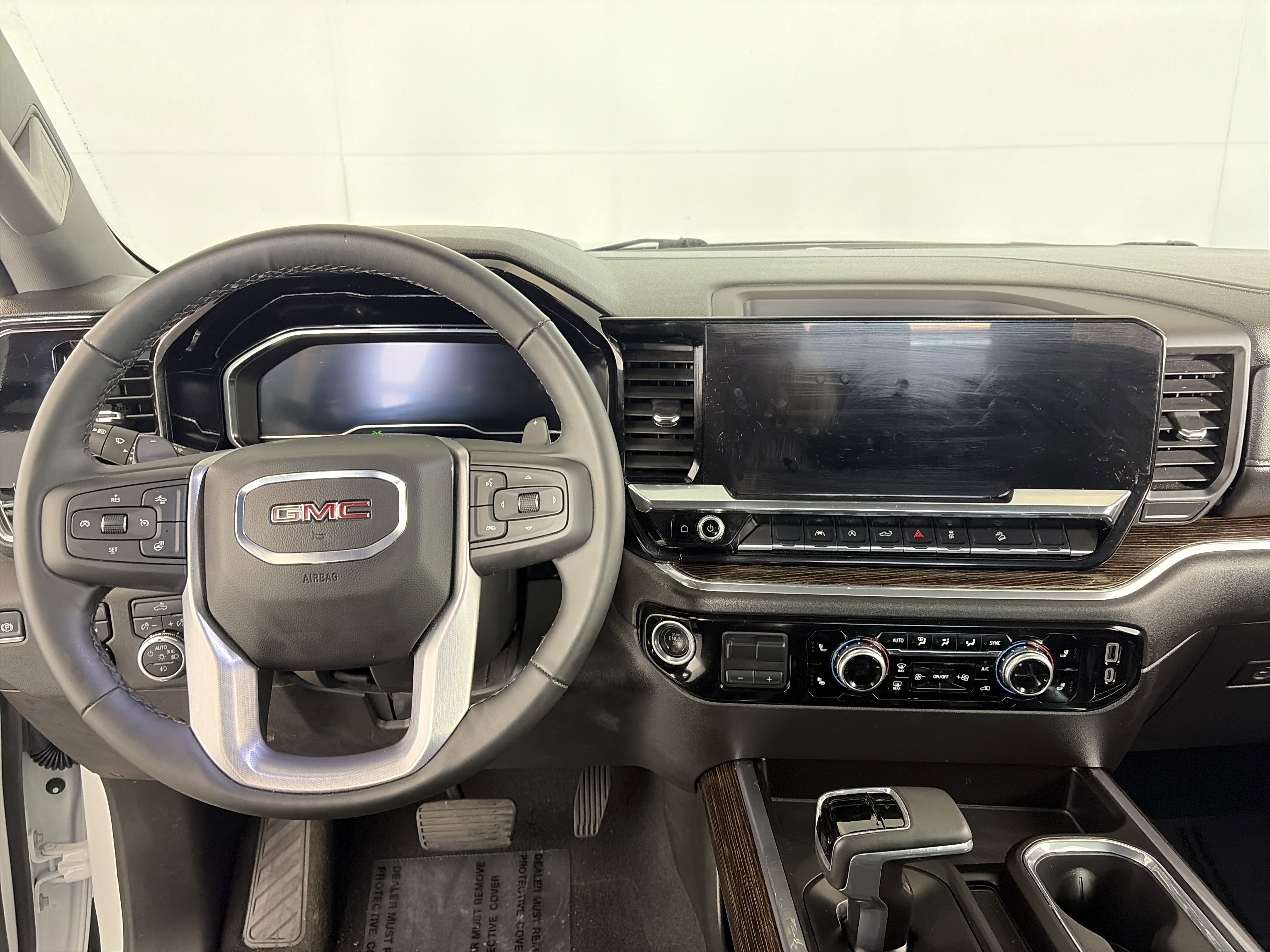 Used 2025 GMC Sierra 1500 Elevation w/ X31 Off-Road Package image 3