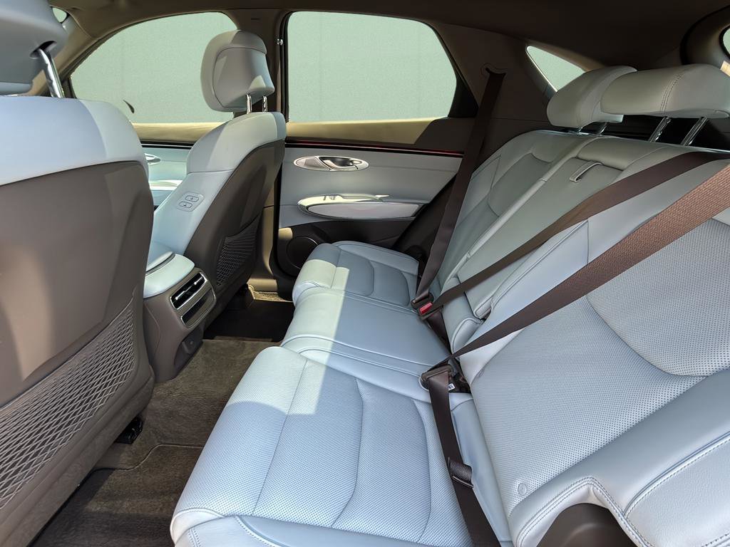 Certified 2026 Genesis GV70 2.5T Advanced AWD/4WD image 16