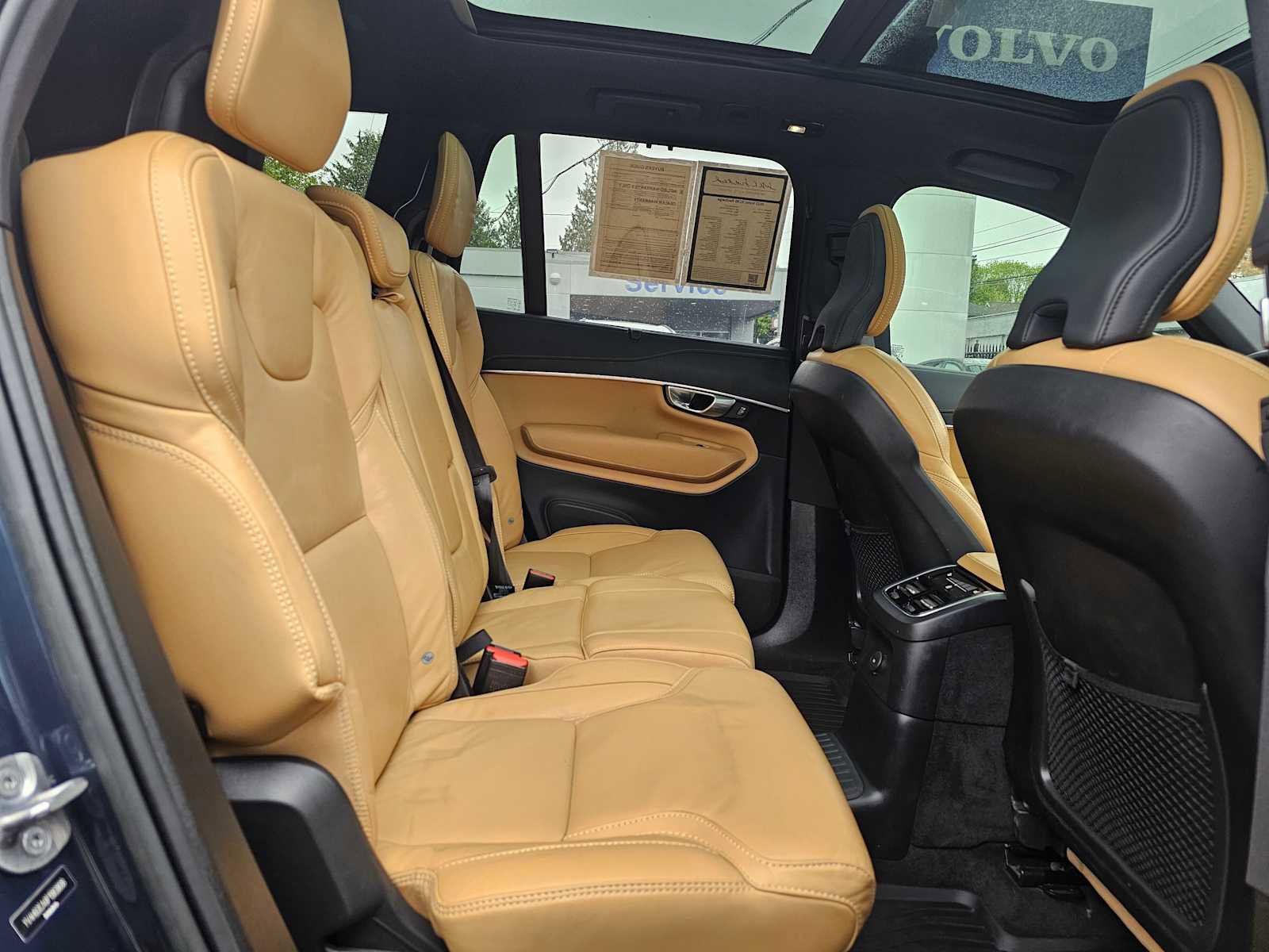 Certified 2023 Volvo XC90 T8 Ultimate w/ Protection Package Premier AWD/4WD image 14