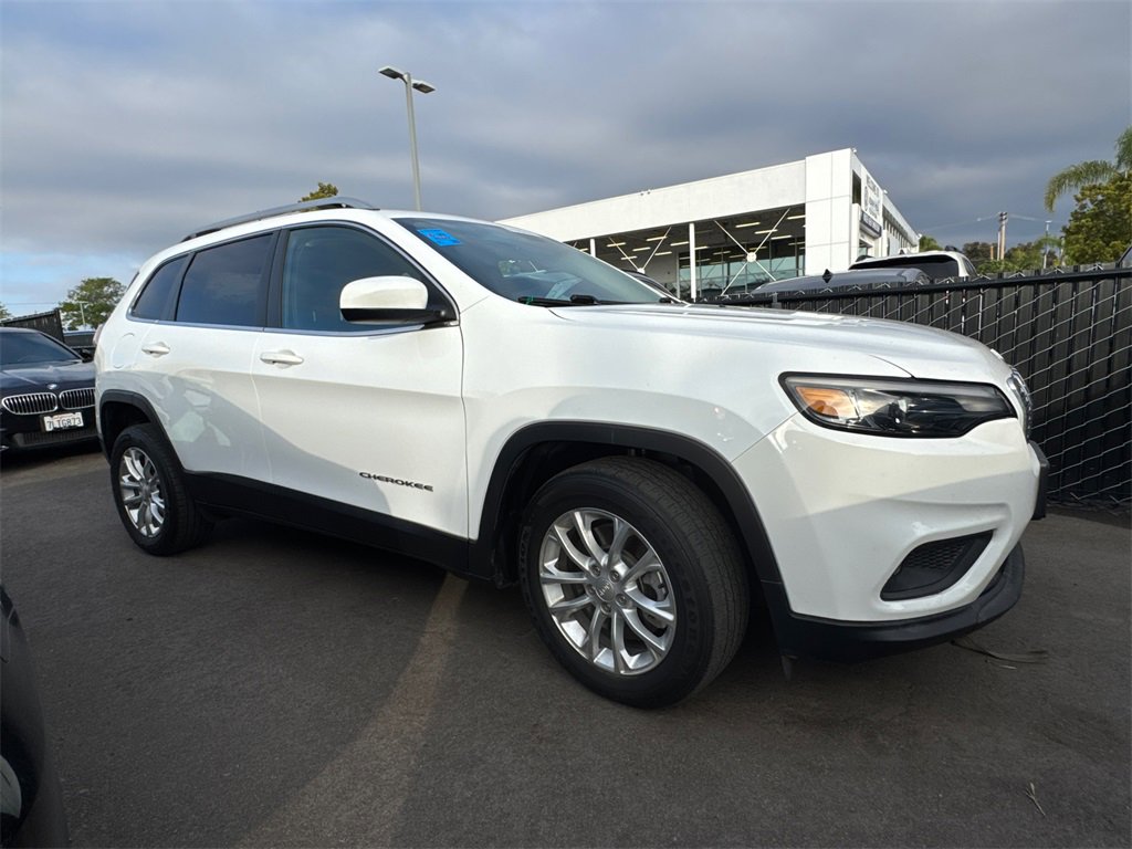 Used 2019 Jeep Cherokee Latitude w/ Popular Appearance Group image 2