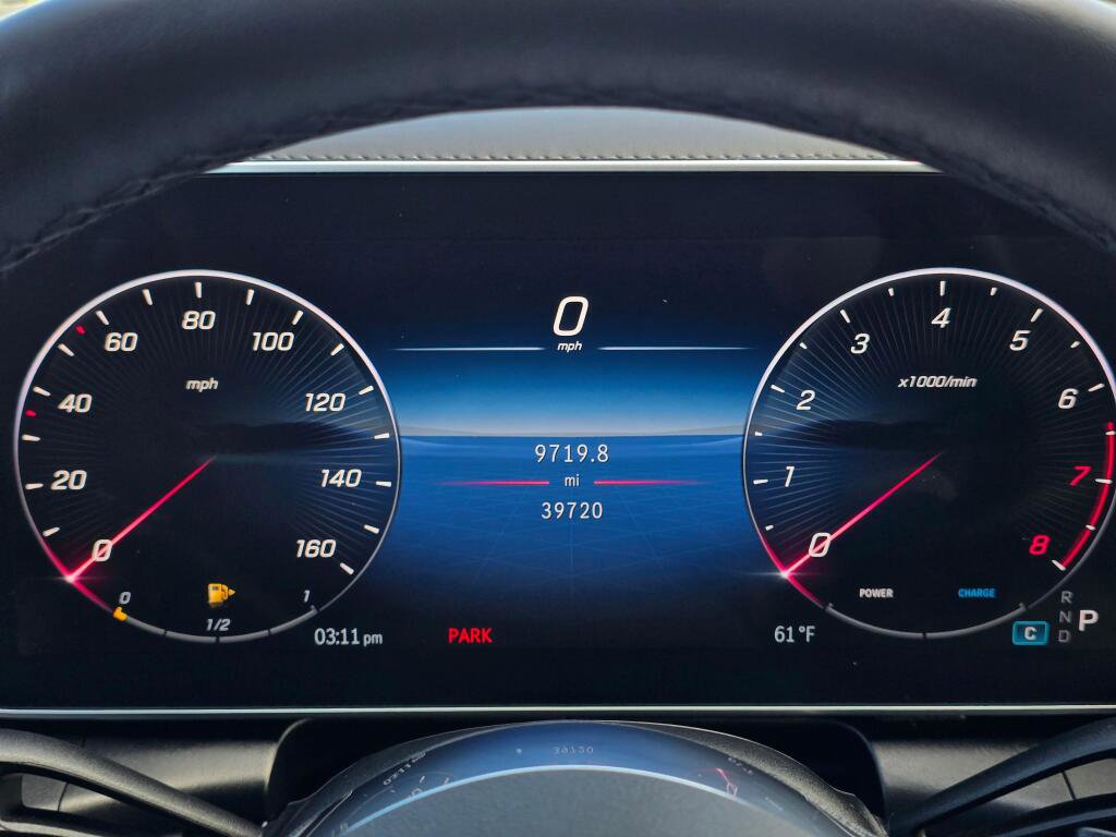 Used 2024 Mercedes-Benz GLC 300 4MATIC w/ Driver Assistance Package image 37