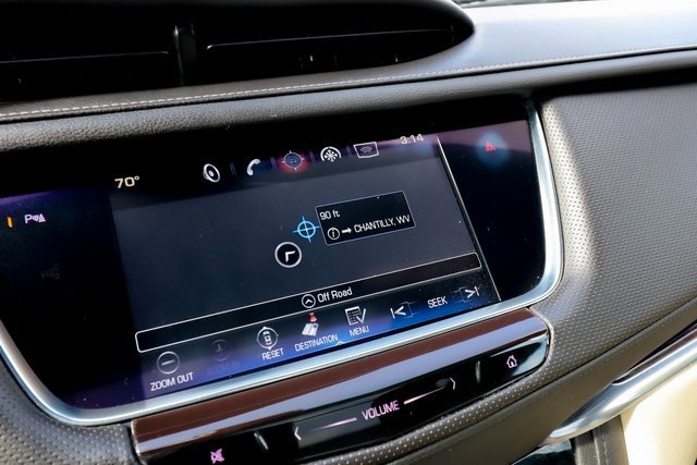 Used 2017 Cadillac XT5 Luxury w/ Driver Awareness Package image 9