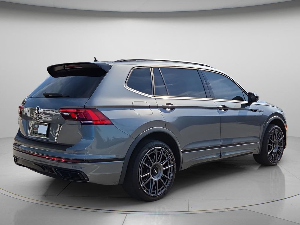 Used 2022 Volkswagen Tiguan SE R-Line FWD image 7