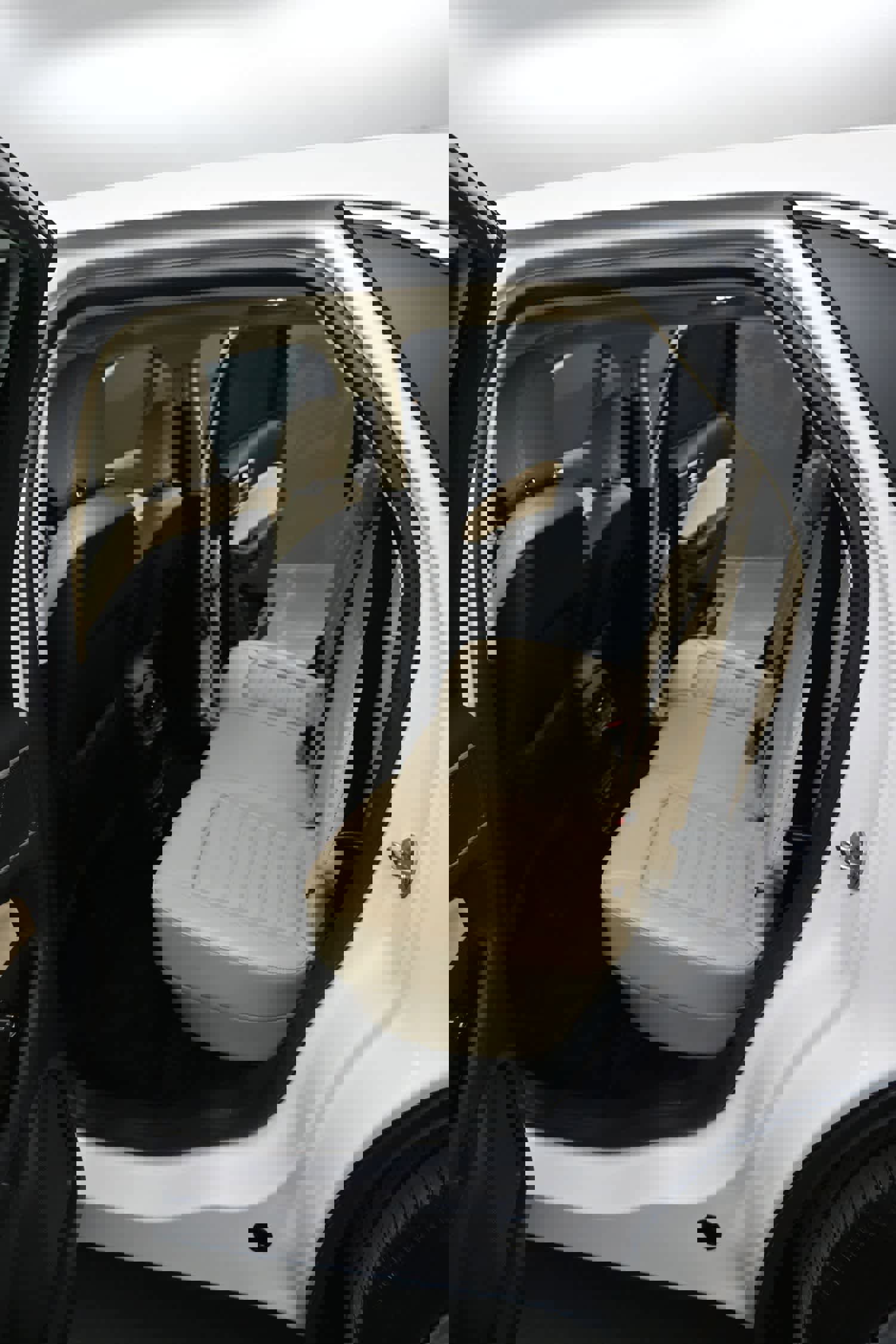 Used 2018 Ford Edge SEL w/ Equipment Group 201A image 15