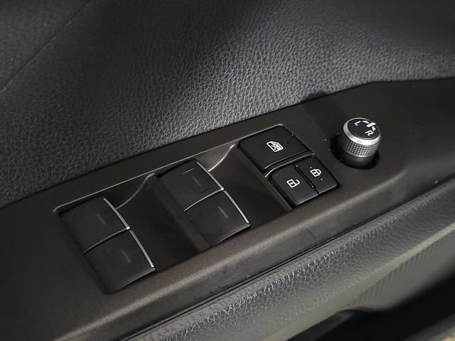 Used 2022 Toyota Camry XSE FWD image 21