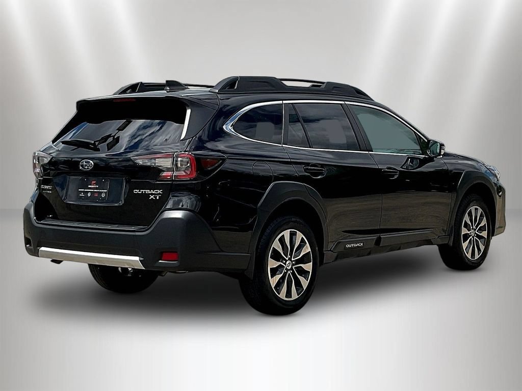 Used 2024 Subaru Outback Limited XT AWD/4WD image 6