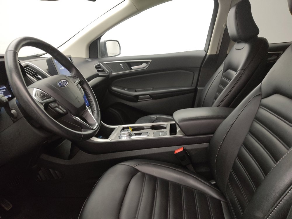 Used 2023 Ford Edge SEL image 17