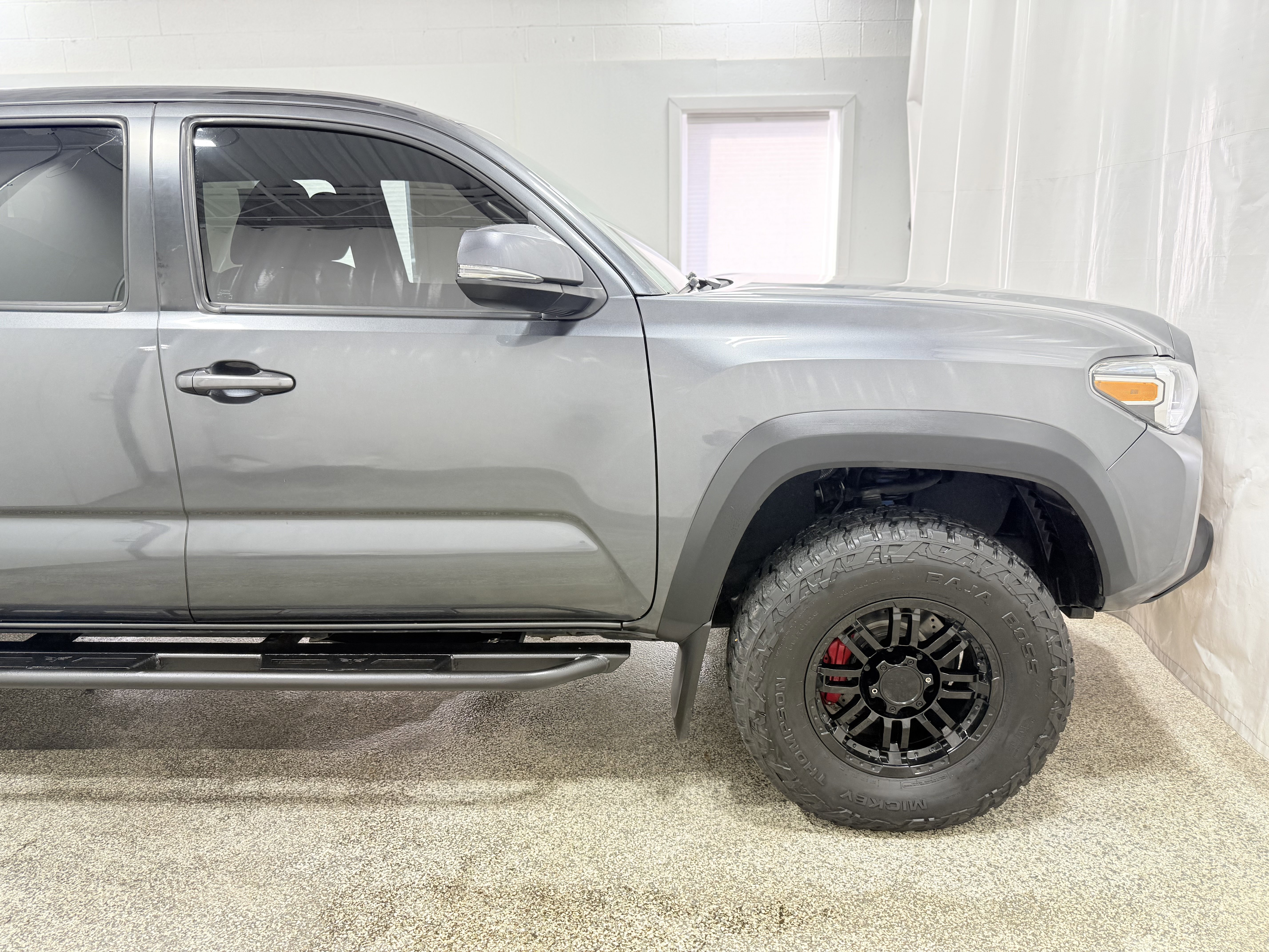 Used 2021 Toyota Tacoma TRD Off-Road w/ Technology Package image 8