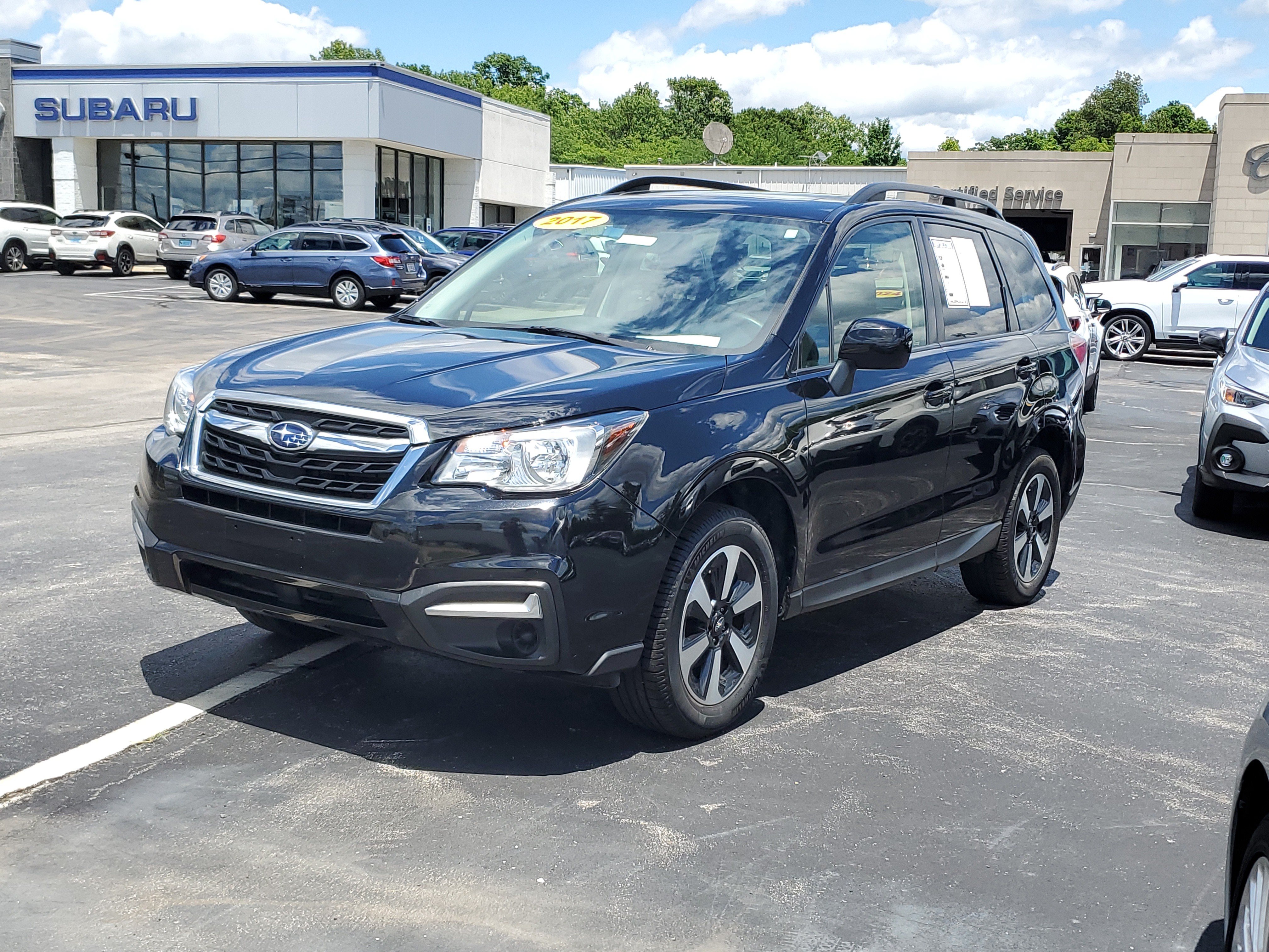 Used 2017 Subaru Forester 2.5i Premium w/ All-Weather Package AWD/4WD image 30