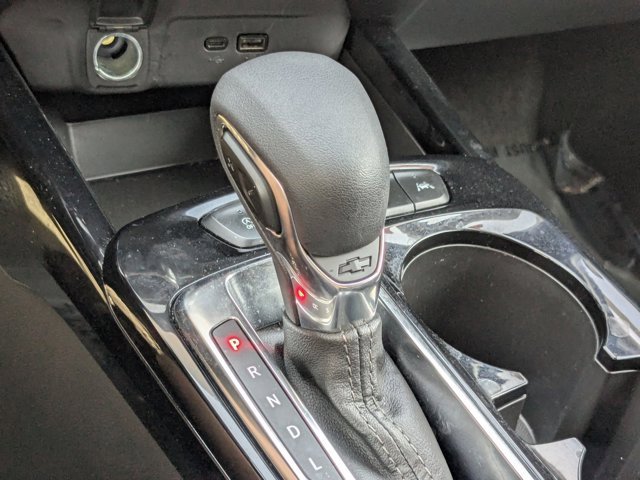 Used 2025 Chevrolet Trax LT w/ LT Convenience Package image 18